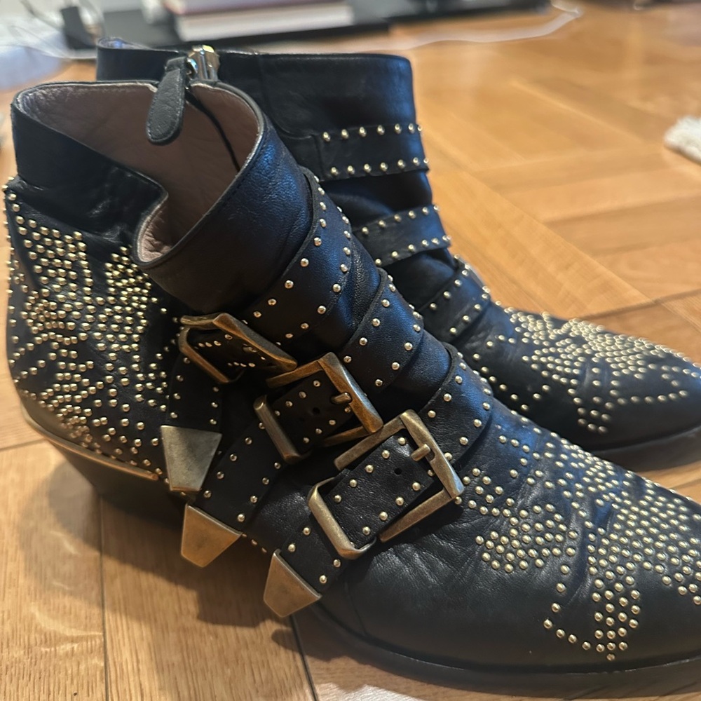 Chloe Susanna Studded Leather Ankle Boots - Picture 2 of 6
